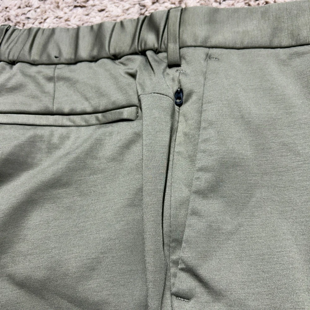 Banana‎ Republic Luxe City Shorts 33 Olive Green Stretch Tech Drawstring Pockets